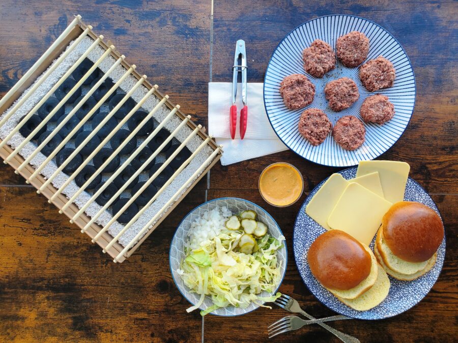 Burgerland, Plenty Hard, Casus Grill, Summer picnic, patio time, helen siwak, vancouver, vancity, yvr, ecofriendly, plantbased, vegan