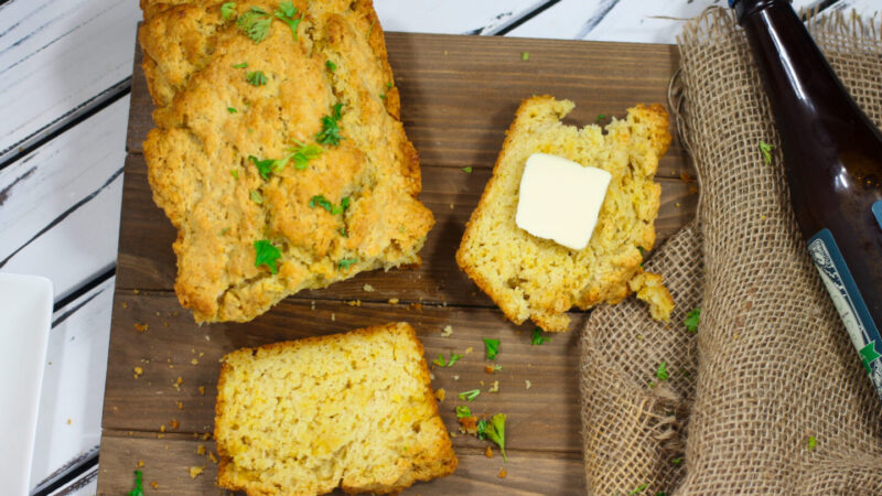 #SusanCooksVegan: One Bowl Cheesy Vegan Beer Bread