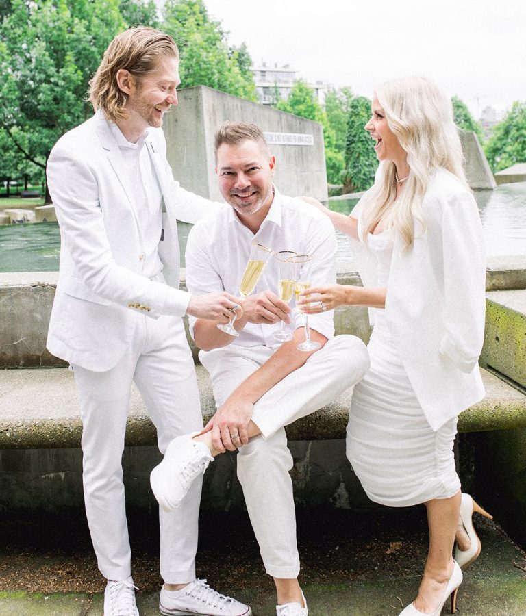 diner en blanc, mine and yours, helen siwak, kuna lu, vancouver, luxury lifestyle, ecoluxury, fashion reseller, ecoluxlifestyle