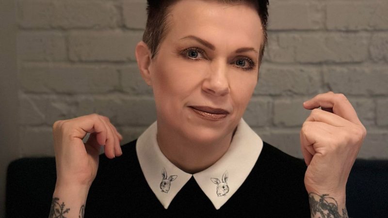 Helen Siwak: Innovative Publisher Creates Hybrid Magazines that Boost YVR to the World