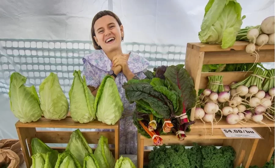 Gio Lazzarini, ecoluxlifestyle, greens, kale, arugula, micro greens, vegan, spinach, Swiss chard, plant based, cruelty-free